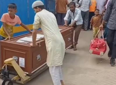 প্রবাসীদের স্বপ্ন কফিনবন্দী, আর্থিক সংকটে পরিবার